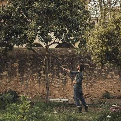 Fiskars PowerGear X Telescopic Tree Pruner 4 Fiskars PowerGear X Telescopic Tree Pruner - Image 4