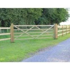 Universal Hanging Gate Kit Incl Posts And Galvanised Fittings