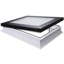 FAKRO DRF-D U6 08K 120x120 Manual Flat Roof Access Window