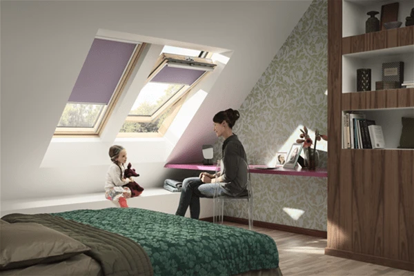 VELUX GGL 3070 Pine Laminated Centre Pivot Roof Window - All Sizes 5 VELUX GGL 3070 Pine Laminated Centre Pivot Roof Window - All Sizes - Image 5